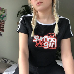 ‘surfing girl’ topp storlek S - frakt: 10sek! ❤️