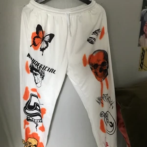 Mjukisbyxor som har ett coolt print - Ett par coola mjukisar som jag aldrig har använt för dom är för korta för mig, ordinare pris: 269kr