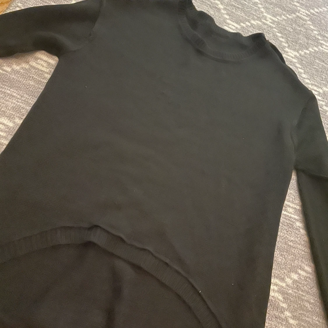 Tröja & byxor! Storlek S  - 90