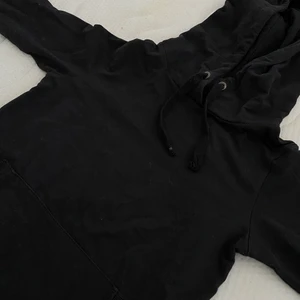 Svart hoodie  - Knappt använd, storlek S