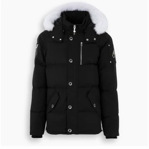 Moose Knuckles 3Q down Jacket - Köpt i november. Kvitto finns med. Använd sporadiskt. Stor i storleken.