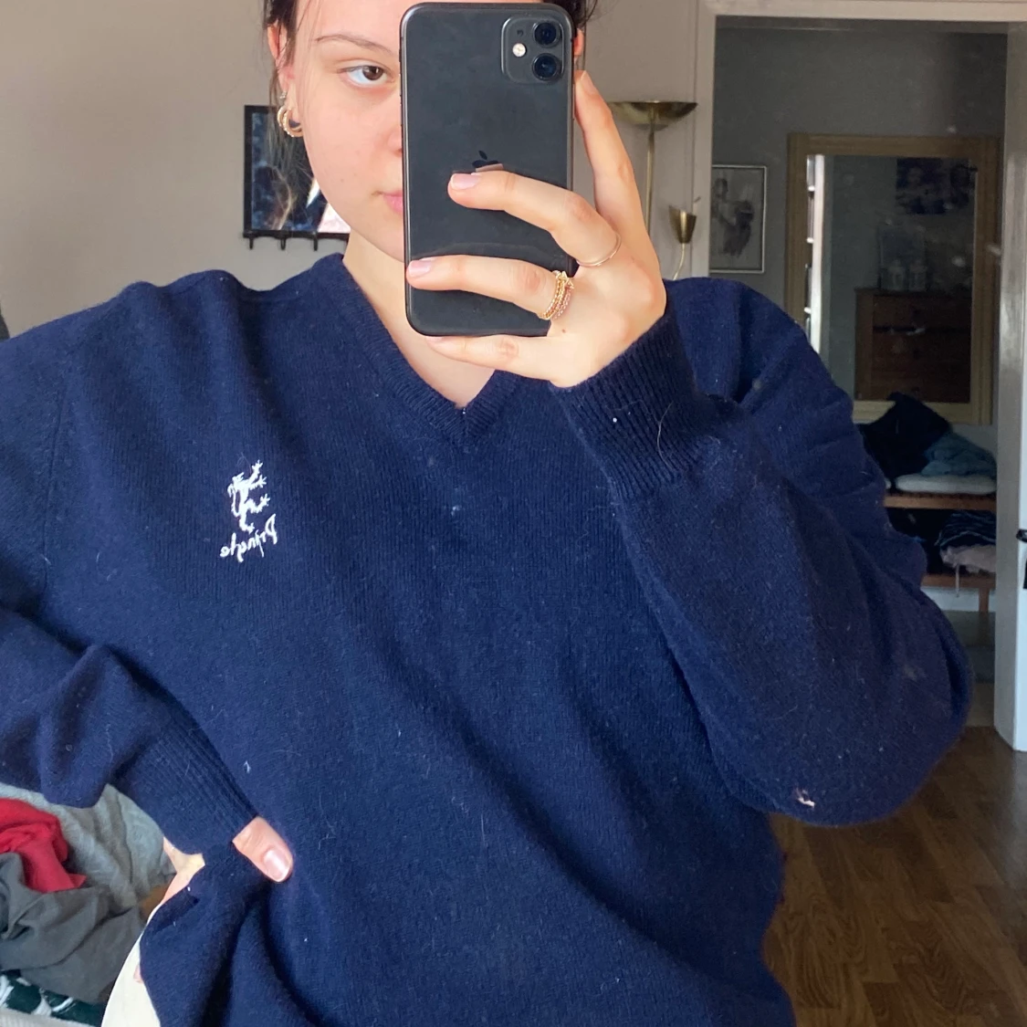 V-ringad tjocktröja - 91