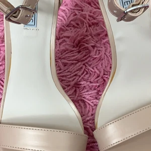 Klackar från nelly - Klackar från Nelly aldrig använda bara prövade.