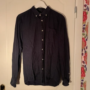 Skjorta - Grå flanellskjorta storlek s skick 8/10