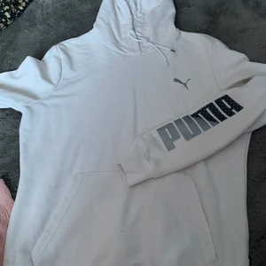 Puma storlek m - Skönt tunn puma tröja 