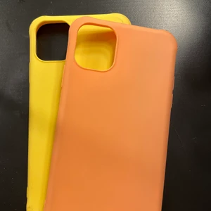 iphone 11 skal - Hittade ännu mer skal som inte kommer till användning, dessa är helt orörda. 