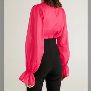 Rosa blus GinaTricot  - Söt rosa blus från Gina Tricot, fint skick! 