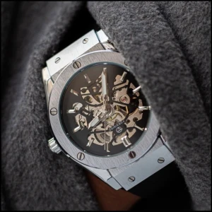 Klocka  - Fin klocka som tyvärr inte kommit till användning 