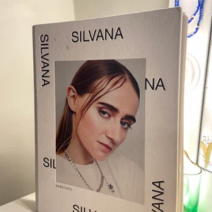 Silvana boken - Sjukt cool bok med massa bilder och annat