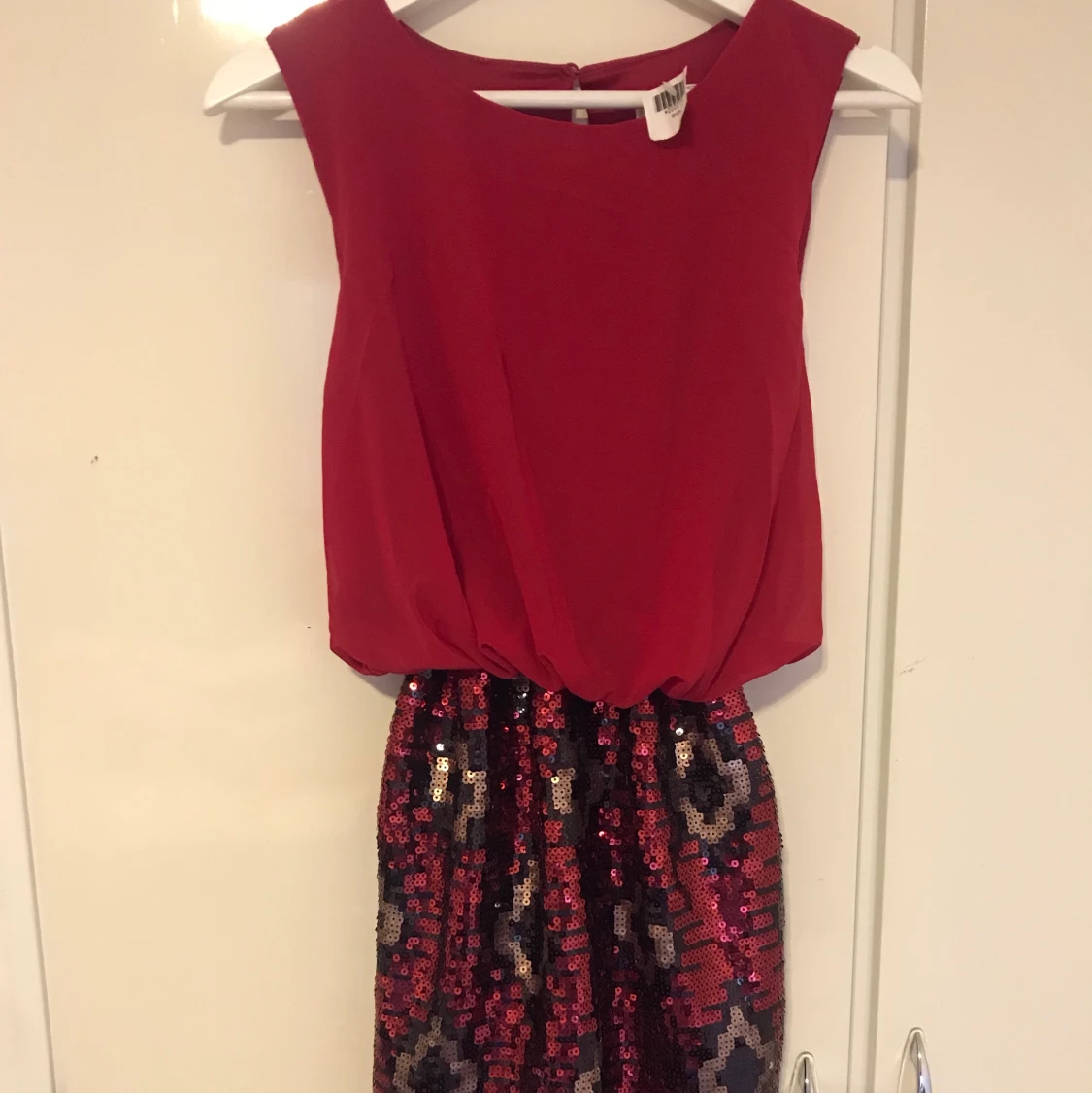 sequin dress red new //// paljettklänning ny storlek S