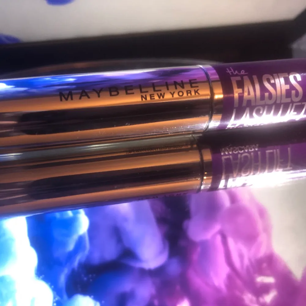 MAYBELLINE new york💎the falsies lash lift mascara💎helt ny💎 ny kostar 149kr säljer för 100kr. Skönhet.