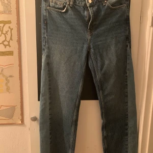 Nya jeans , flare  - Nya jeans från Bik Bok 