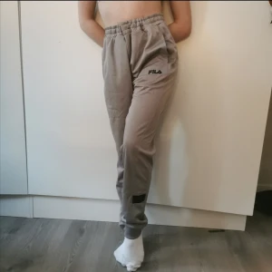 Skitsnygga Fila byxor - Använda max 1 gång.