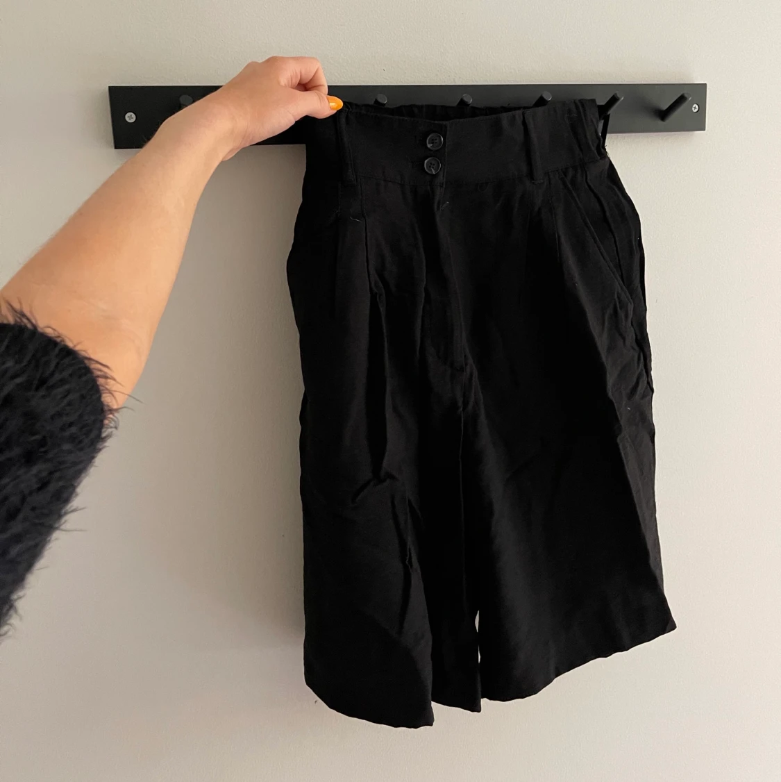 Svarta bermudashorts - 90