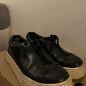 Eytys strl 41 - Säljer dessa eytys i strl 41!! Jättenice och knappt använda eftersom de är för stora på mig😀✌️🥰