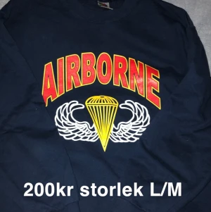 Vintage  - Tröjor köpta i LA riktigt feta men används ej! Pris kan diskuteras🙌🏽