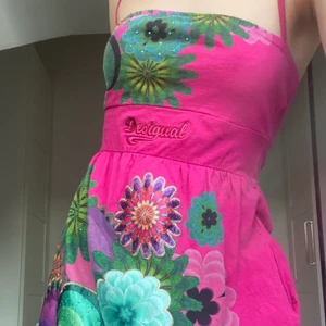 Tunika/linne - Så fint linne från desigual. Har inte kommit till användning. Köpt från sellpy i jättebra skick! Strl S/M. Köparen står för frakt💕