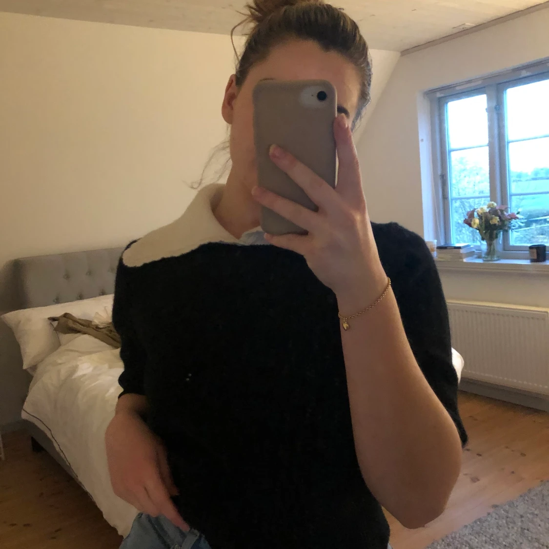 Svart stickad tröja  - 90