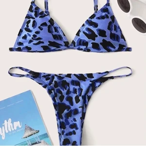 Bikini  - Säljer min bikini som är aldrig använd!! säljer pga lite för liten underdel men tyckte den satt jättebra annars. Köparen står för frakten! 💞