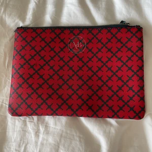 Marlene Birger Kuvertväska - Nästan oanvänd, köpt för 800kr :)