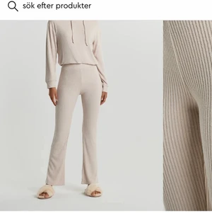 Stina Rib Trousers från Gina   - Begie byxor från ginatricot. Mjukt och stretchigt material så passar alla kroppsformer. Säljer nu pga inte tillräckligt långa för mig. Köpt för 249