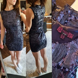 Klänning - Läcker paljettklänning! Köpt på madlady. Använd en gång. Säljs pga tajt för min byst.