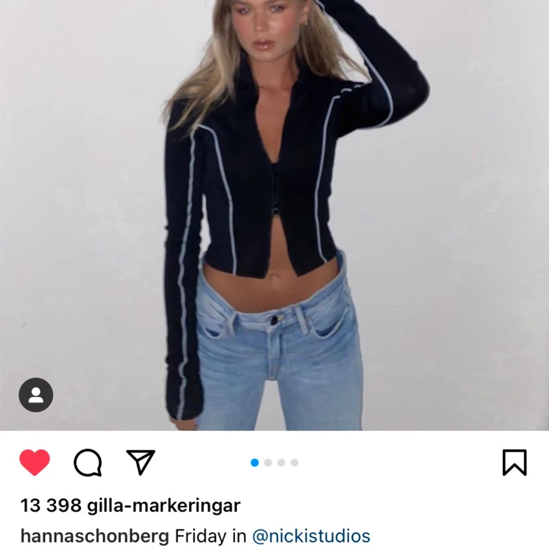 Nicki Studios Tröja