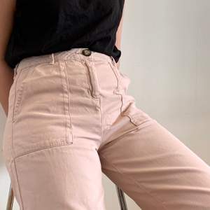 Supercute pink pants från Urban outfitters 🤑