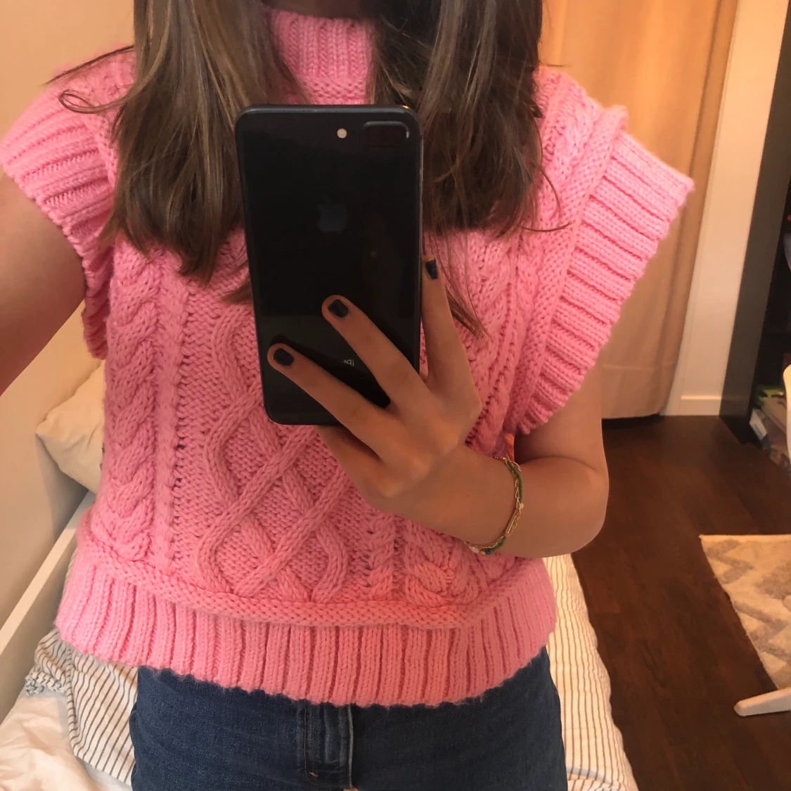 Rosa stickad väst, Zara