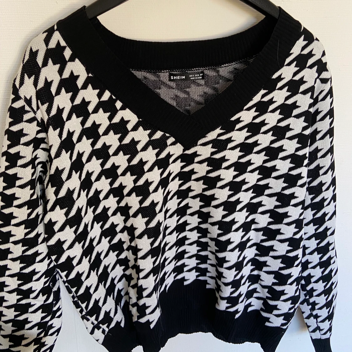 V-ringad tröja - 91