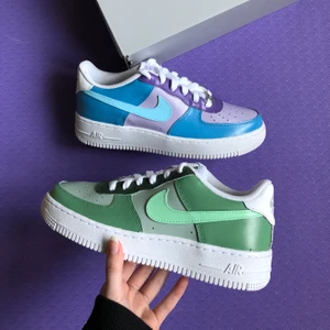 Custom Nike 🤎 - Kolla in instagram, StainsCustoms, för att beställa ett par custom Nike air force eller Jordans. 🥰