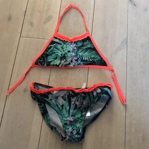 Bikini  - Använd fåtal gånger 