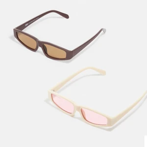 Solglasögon - Skit balla solglasögon köpta från zalando, råkade köpa två par. Orginalpris 200kr, som sagt aldrig använda lappar kvar osv. Kommer i en påse med två påsfodral till glasögonen!💕