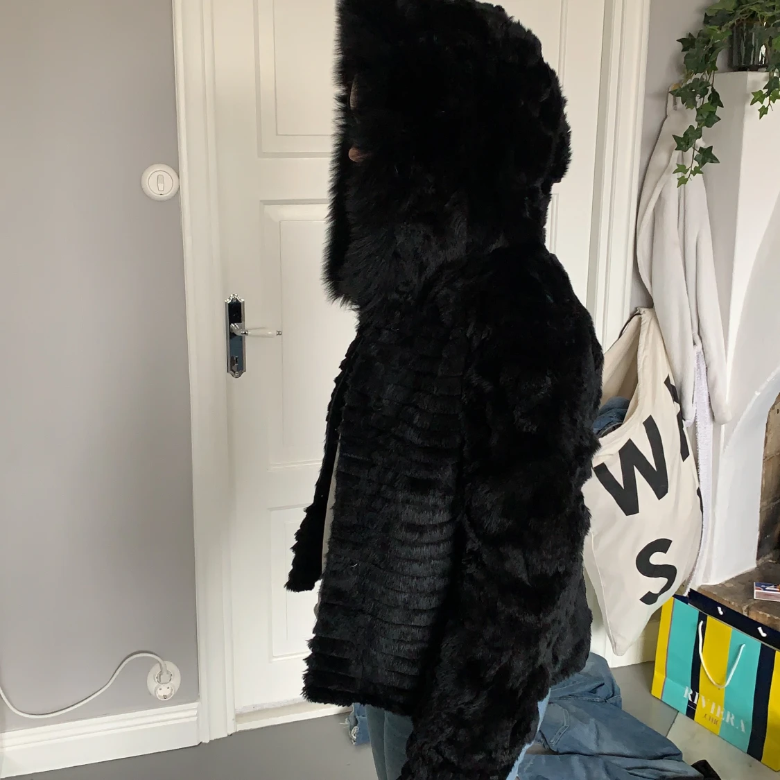 Pälsjacka i äkta päls med luva - 90