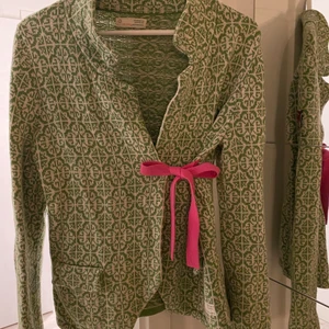 Odd Molly storlek 2, exklusive frakt.  - En odd Molly kofta, storlek 2