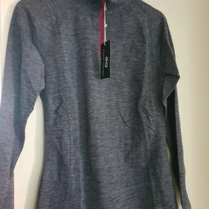 Träningströja Panos Emporio - Panos Emporio träningströja strl S.Aldrig använd.