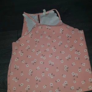 H&M rosa topp - Storlek M, passar inte mig längre. Använd 2 gånger