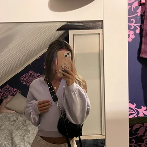 Väska - Säljer denna snygga väska från Gina 🖤 (köparen står för frakt)