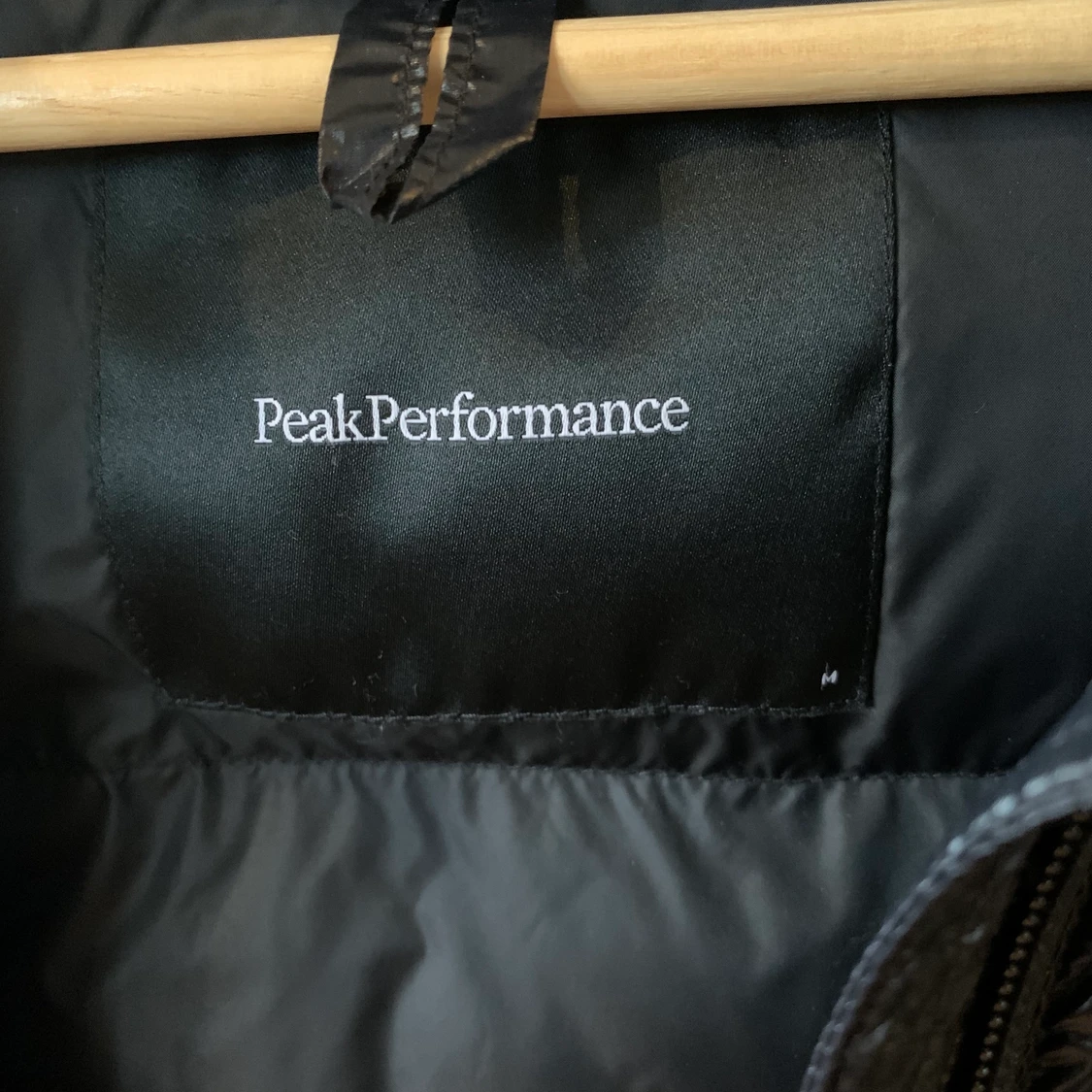 Dunjacka från Peak Performance storlek M - 91