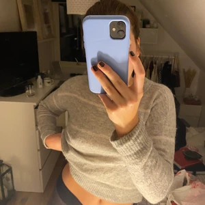 Randig stickad tröja  - Bra skick