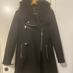 Kappa från Zara - Använd några gånger, i nyskick! 