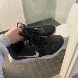 Nike skor  - Superfina träningsskor från Nike, i superfint skick! 