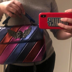 Max jenny väska - Intressekoll på min supercoola väska ifrån Max jenny💕💕 säljer enbart vid bra bud!