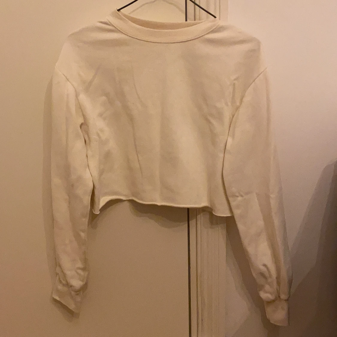 Crop top långärmad tröja