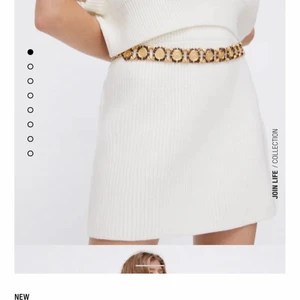 Stickad kjol - Säljer denna jättefina kjol som tyvärr inte kommer till användning! Använd fåtal gånger, som ny! FRAKT TILLKOMMER! 