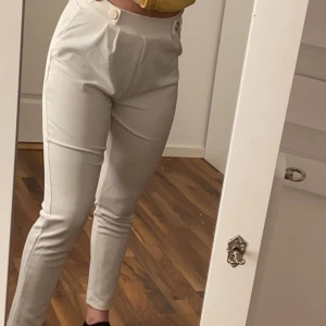 Byxor  - Mjuka byxor, aldrig använt 