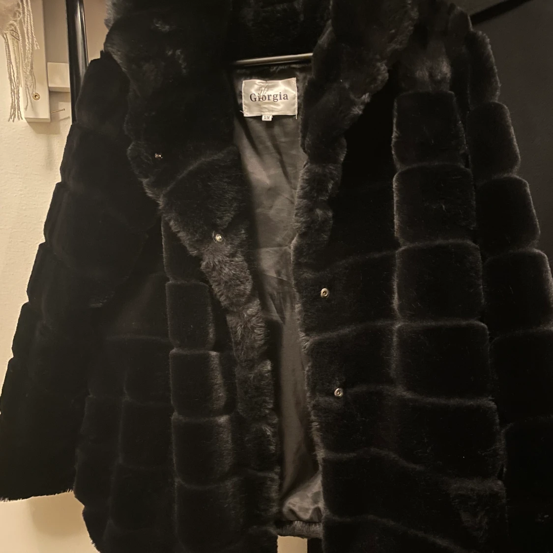 Pälsjacka storlek S