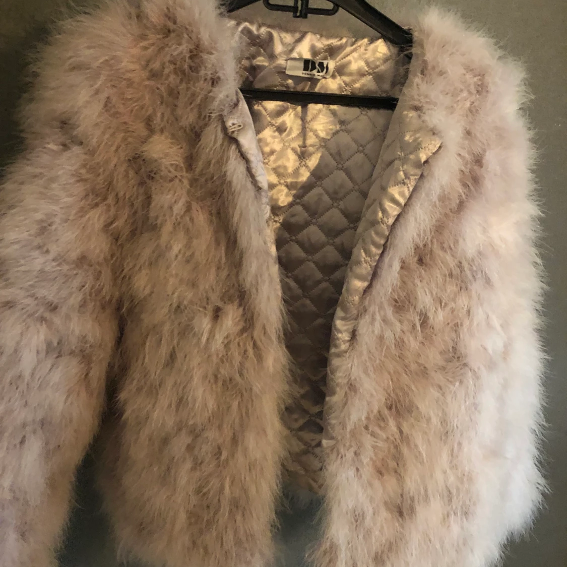 Fjäderjacka i stl 34/36 - 90