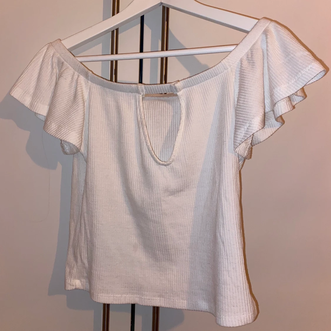 Vit off-shoulder topp - 91