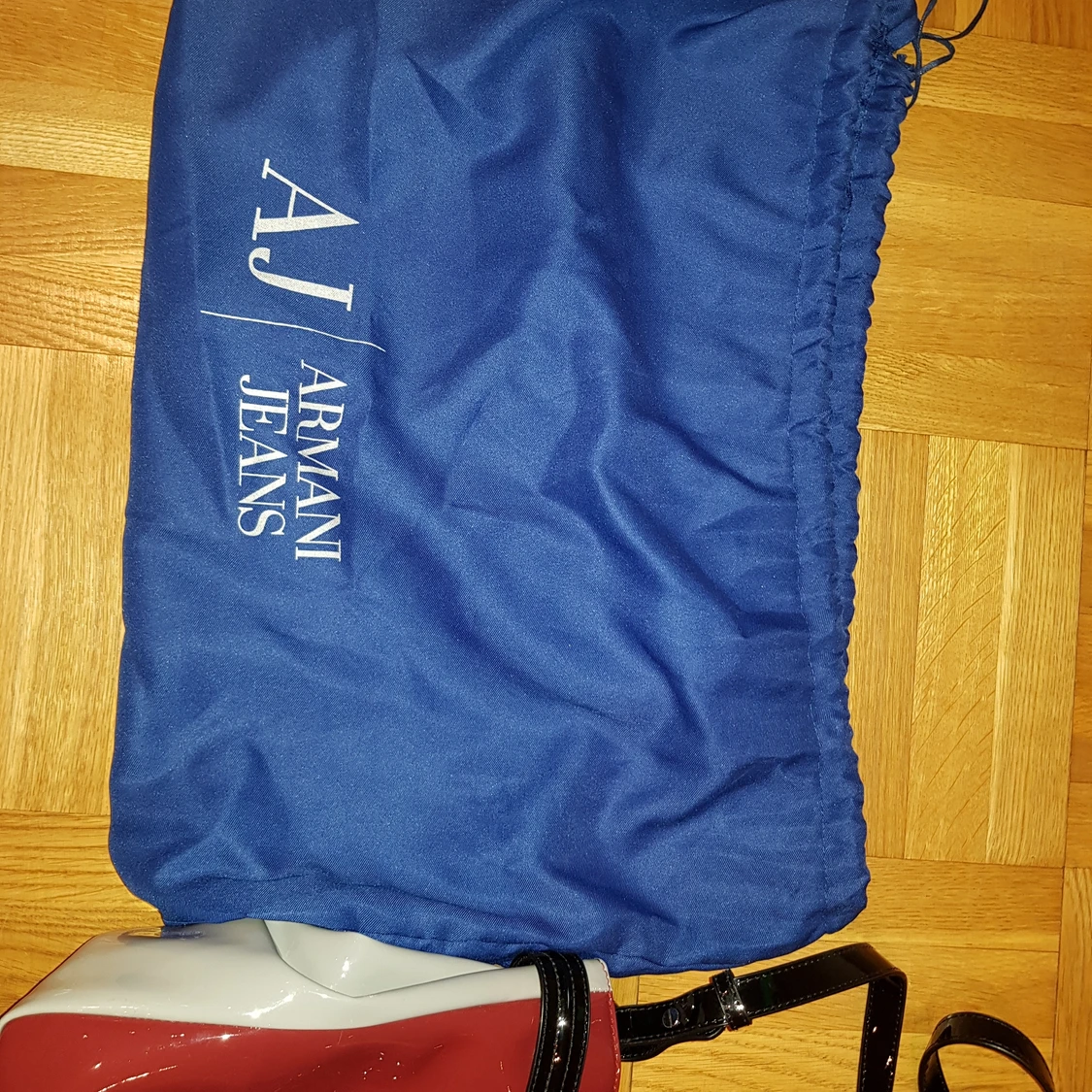 Äkta Armani väska  - 90